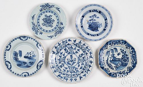 FIVE SMALL ENGLISH DELFTWARE PLATES SHALLOW 2faf2c7