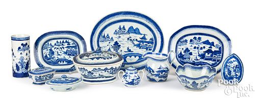 CHINESE EXPORT CANTON PORCELAIN SERVING