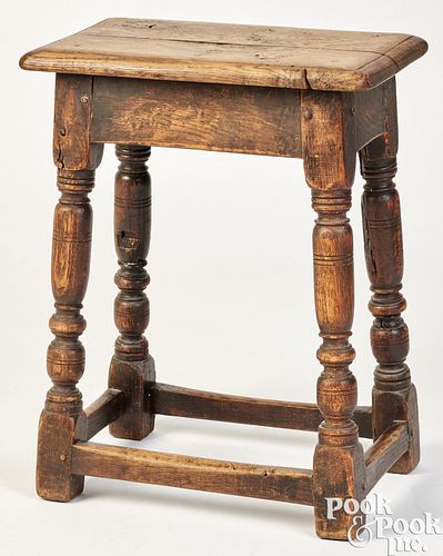 WILLIAM AND MARY OAK JOINT STOOL  2faf4f8