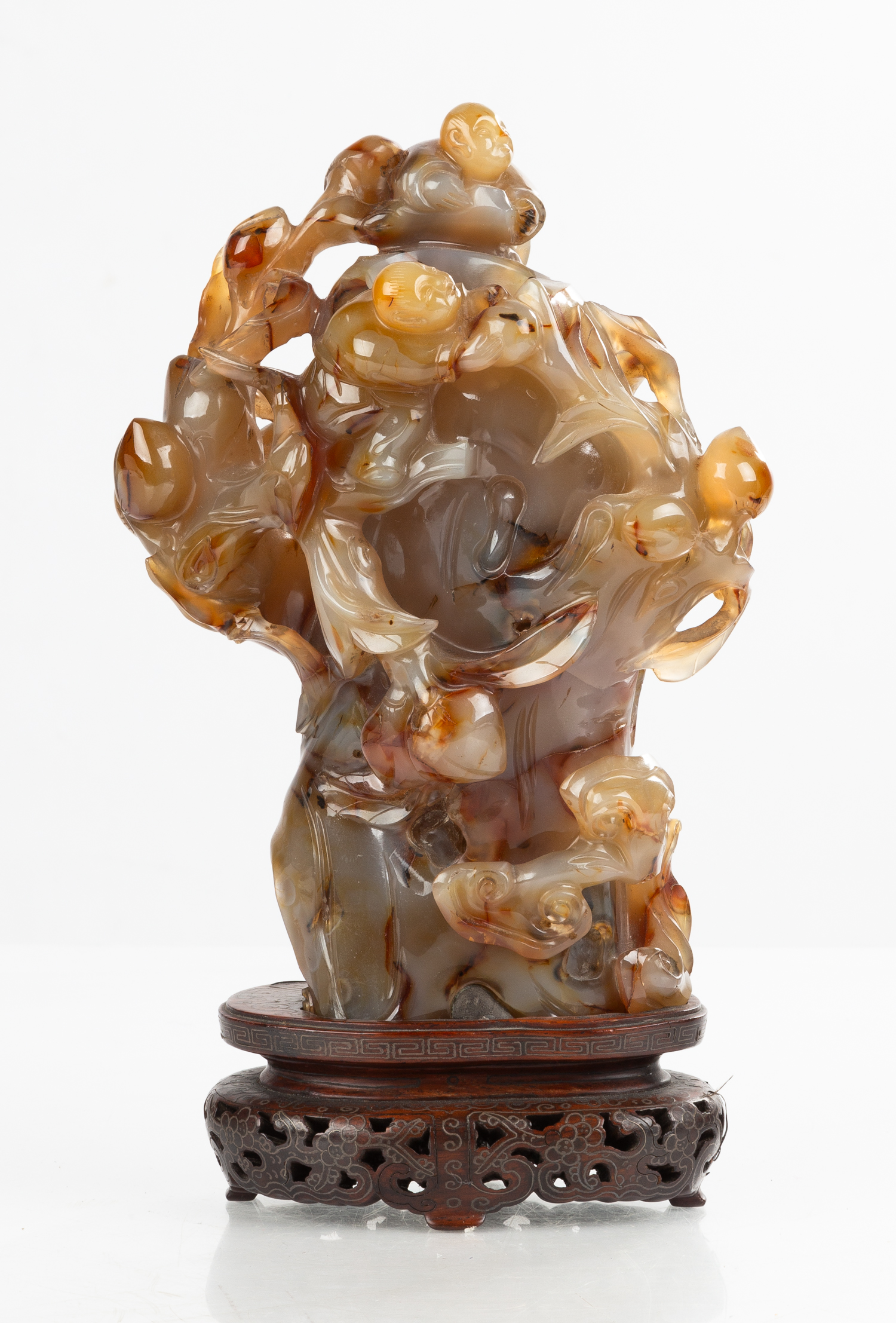 CHINESE CARVED AGATE VASE WITH 2faf569