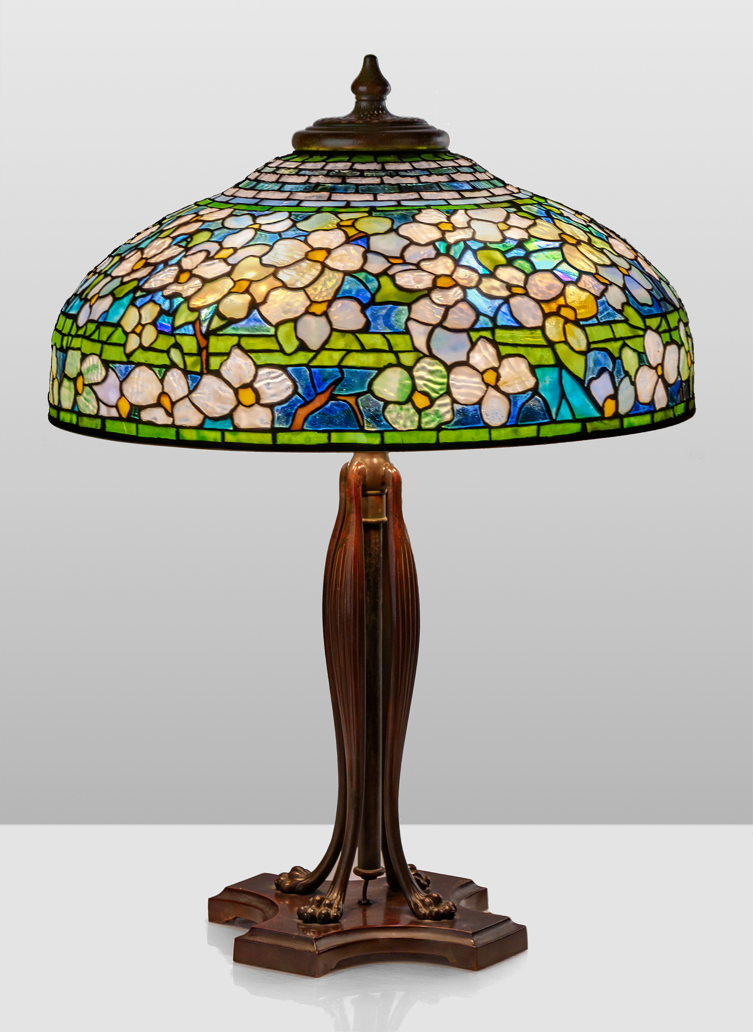 TIFFANY STUDIOS DOGWOOD Circa 1905  2faf6b5