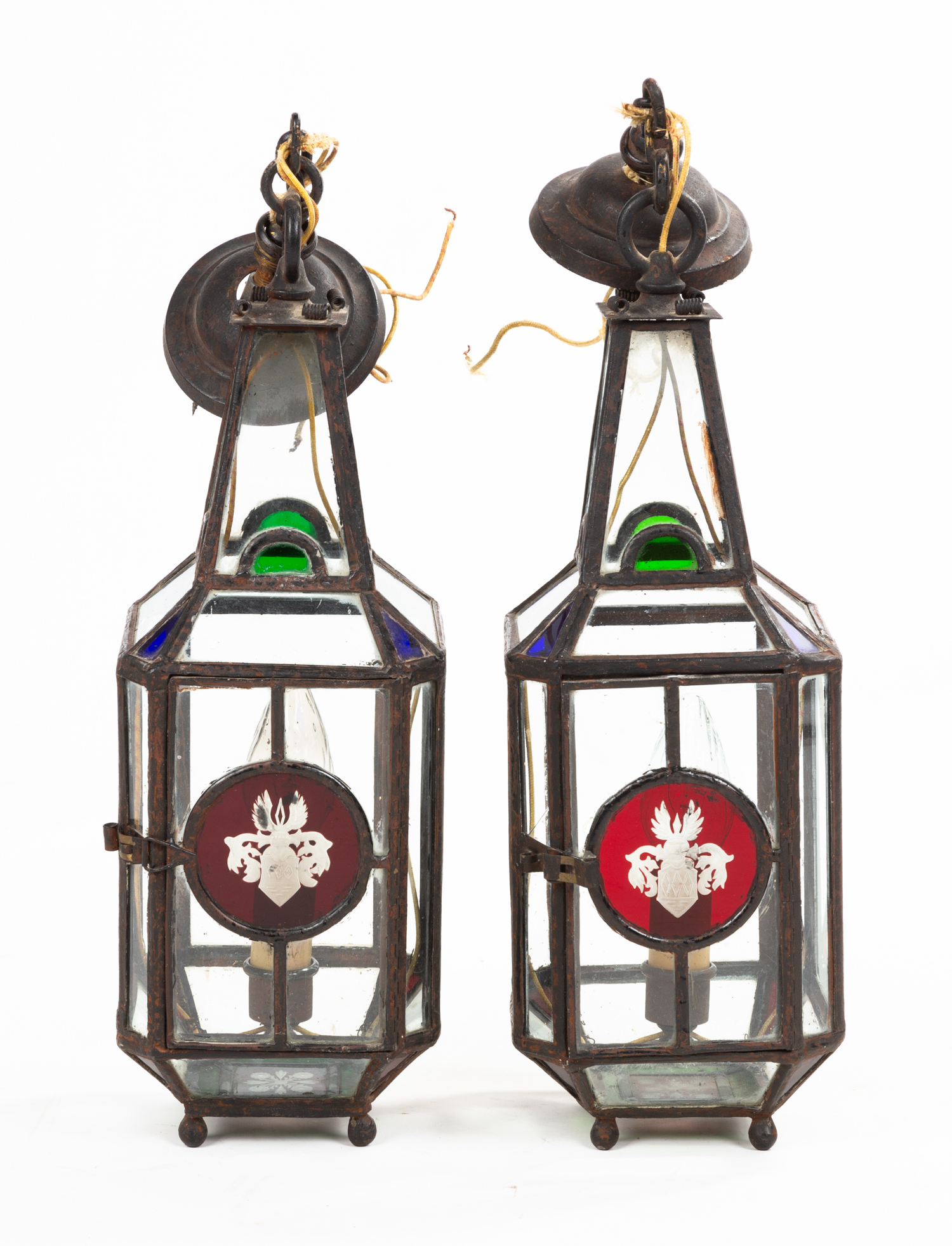 PAIR OF LEADED GLASS LANTERNS Leaded 2faf752