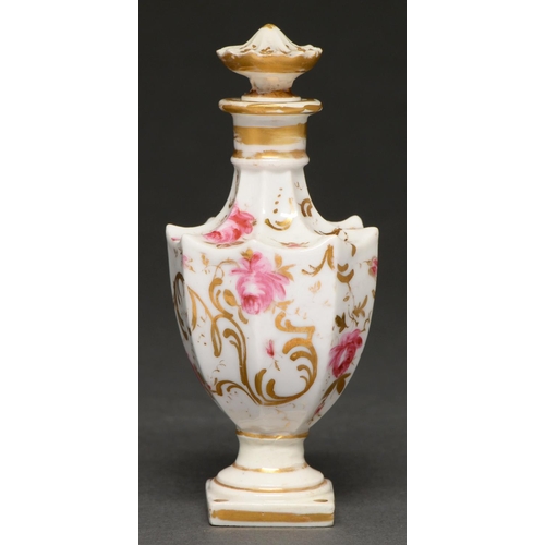 An English porcelain scent bottle 2fafa8e