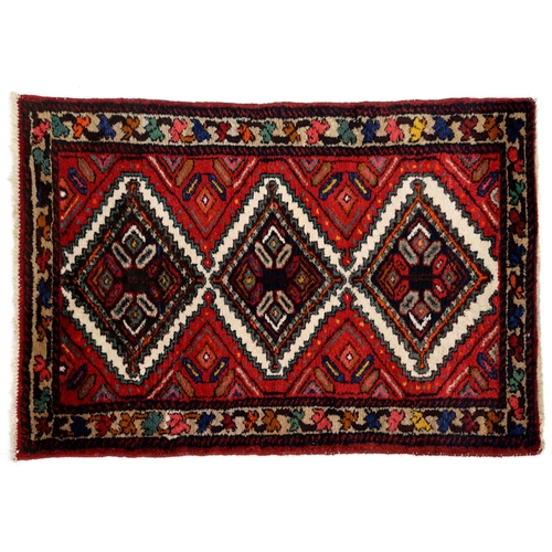 A Persian Veramin rug 122 x 79cm 2fafbe0