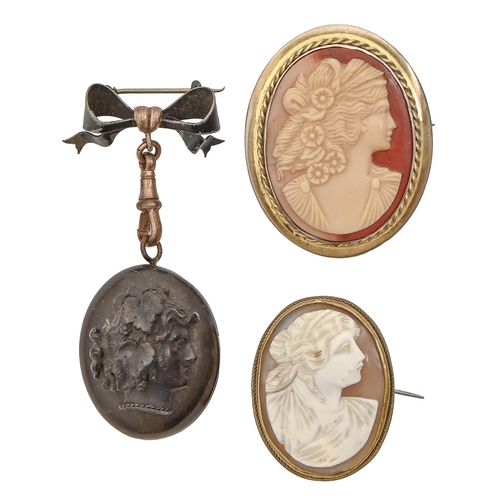 A Victorian jet cameo locket a 2fafccb