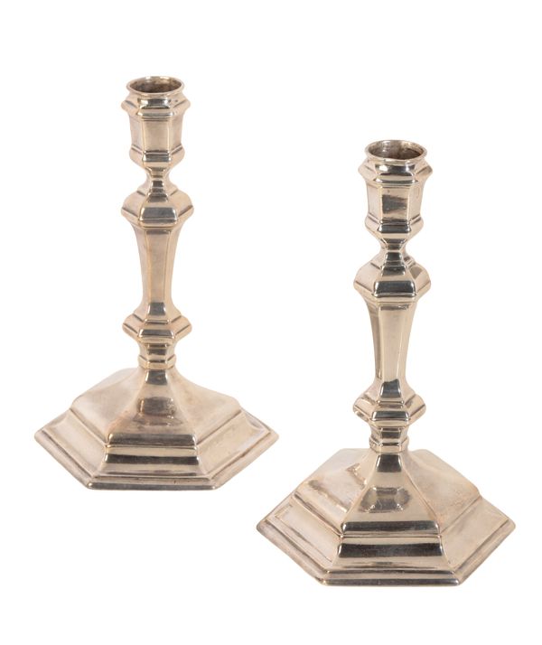 A PAIR OF GEORGE I HEXAGONAL SILVER