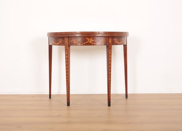 AN EDWARDIAN MAHOGANY AND SATINWOOD