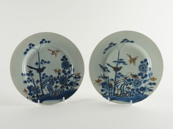 A PAIR OF CHINESE EXPORT PLATES 2fb02c7