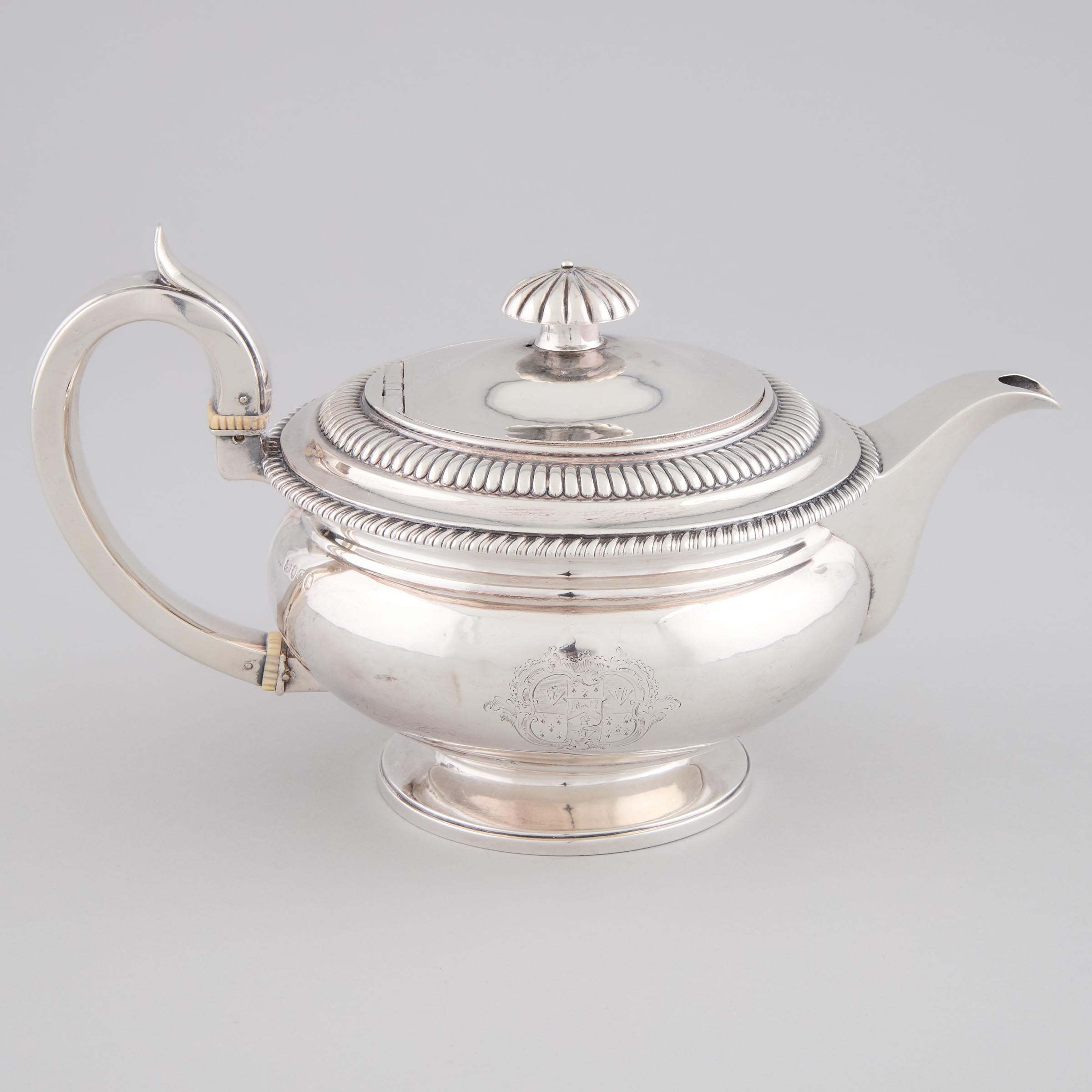 George III Silver Teapot, Thomas Robins,