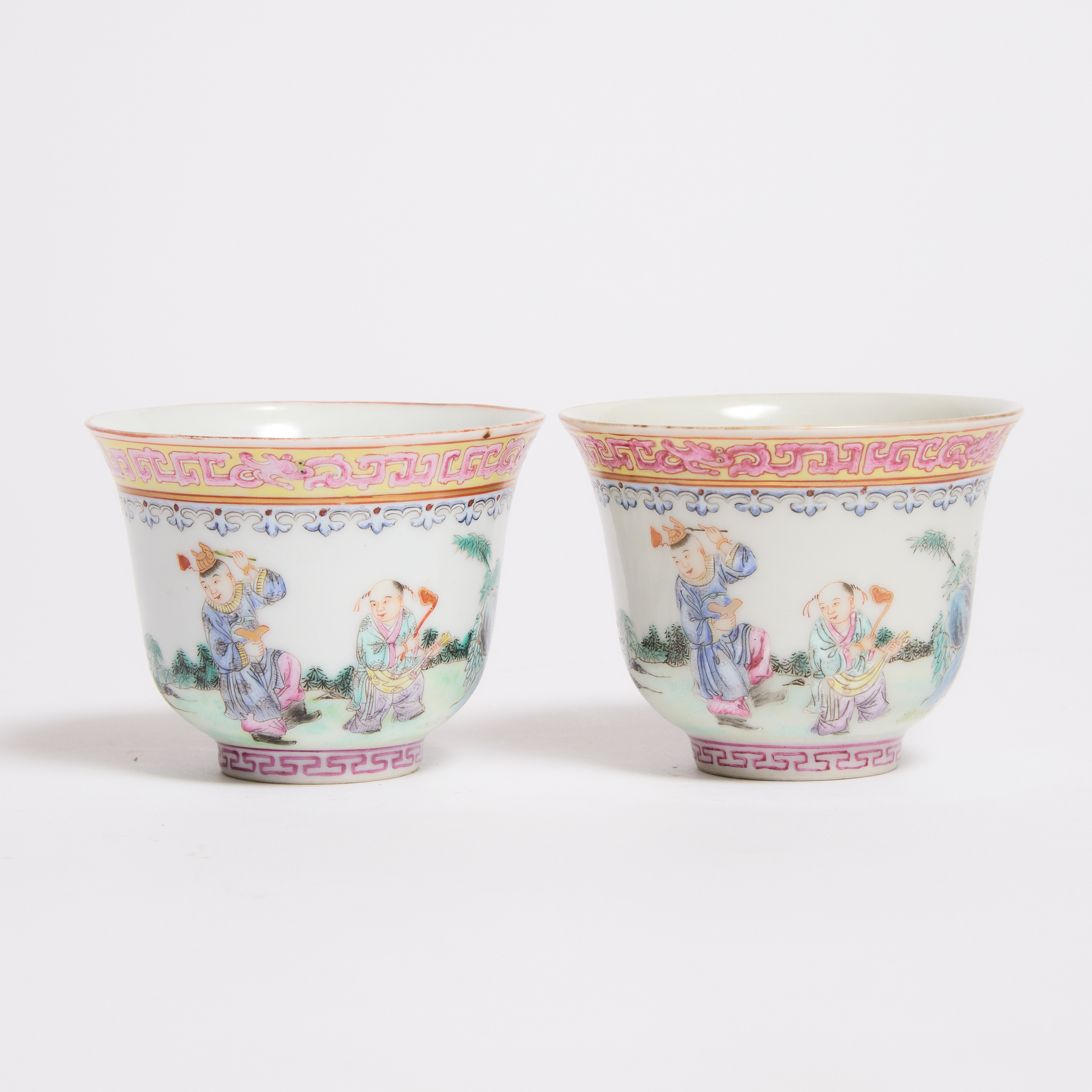 A Pair of Famille Rose Boys Cups  2fb0622