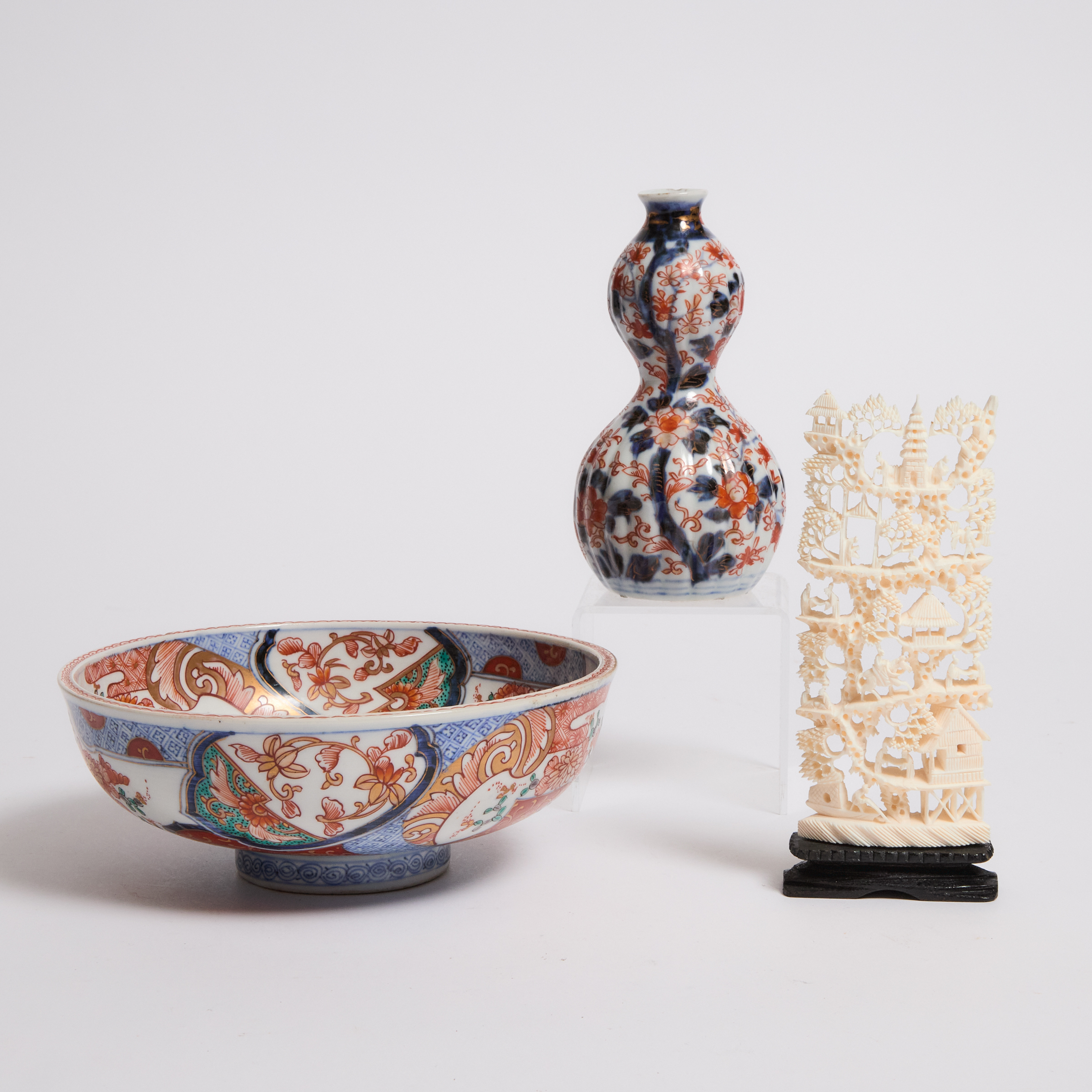 Two Imari Porcelain Wares Together 2fb06f6