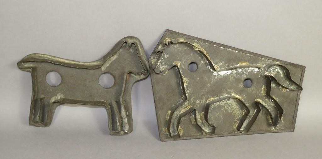 2 TIN HORSE PATTERN COOKIE CUTTERSca  2fb0fa6