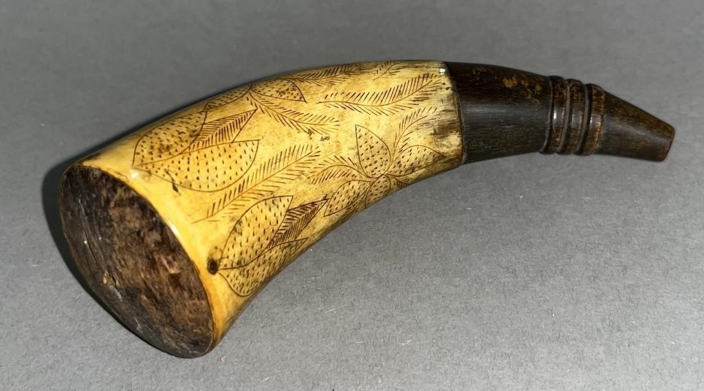 SCRIMSHAW DECORATED PISTOL POWDER HORN