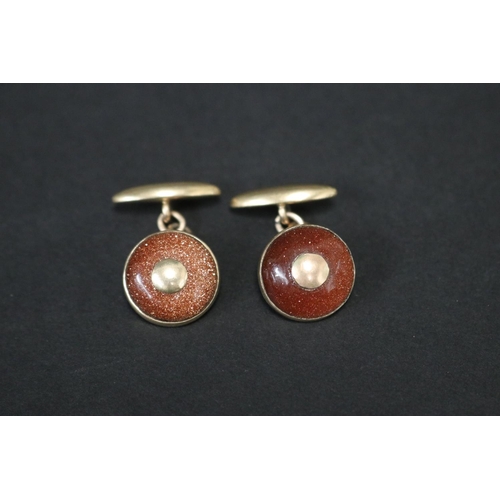 Pair of goldstone cufflinks set 2fb143c