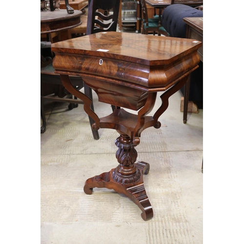 Fine Antique William IV flame mahogany