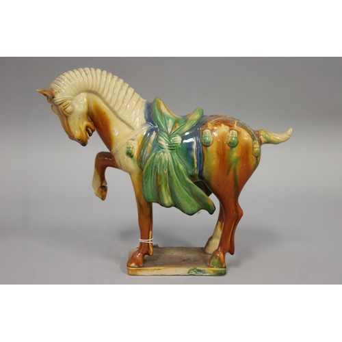 Decorative Chinese sancai horse 2fb15dc