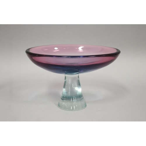 Coloured art glass pedestal bowl  2fb1637