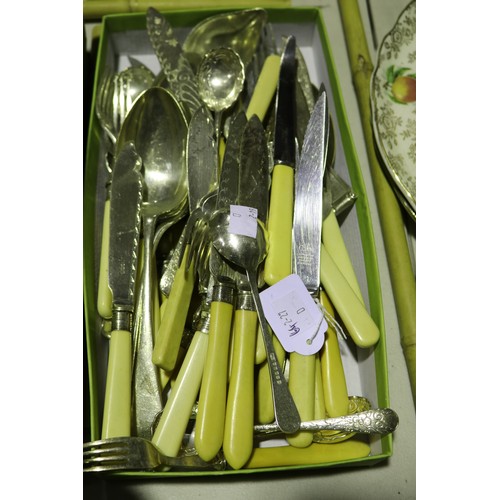 Assortment of silver plate cutlery etc