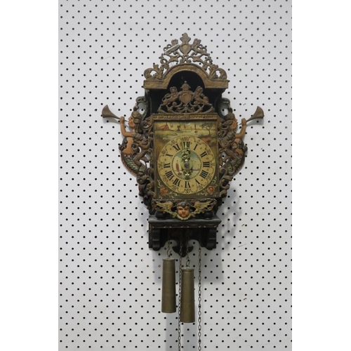 Dutch Nu Elck Syn Sin wall clock, with