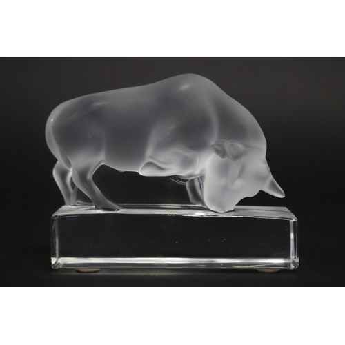 Lalique France bull paperweight  2fb1855