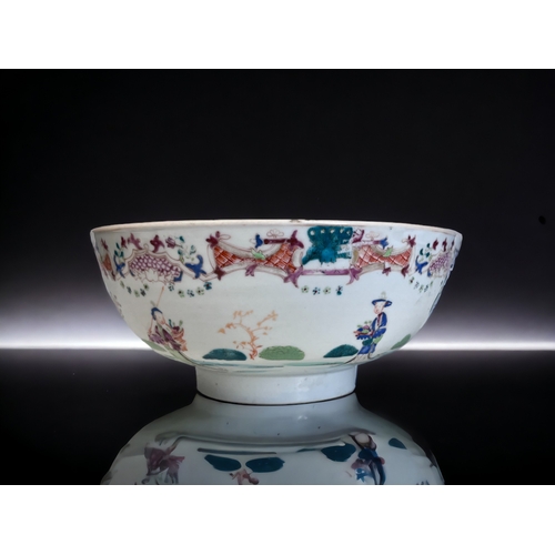 A CHINESE PORCELAIN PUNCH BOWL Qianglong 2fb19e2