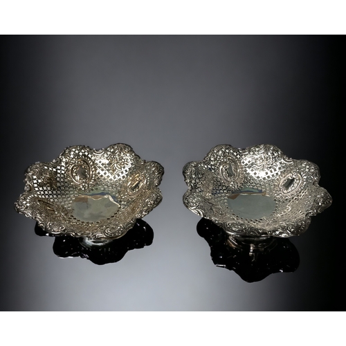 Two Victorian sterling silver Bonbon 2fb1bbe