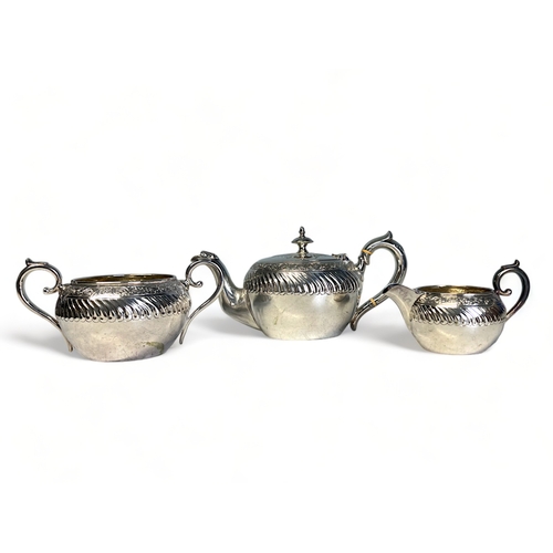 A Victorian silver plate three 2fb1bf9