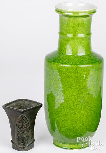 CHINESE APPLE GREEN PORCELAIN VASE,