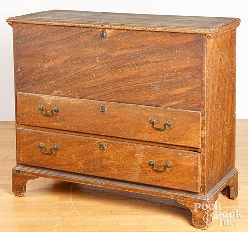 PAINTED PINE MULE CHEST CA 1800  2fb1e0f