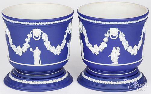 PAIR OF WEDGWOOD ROYAL BLUE CACHE 2fb1fee