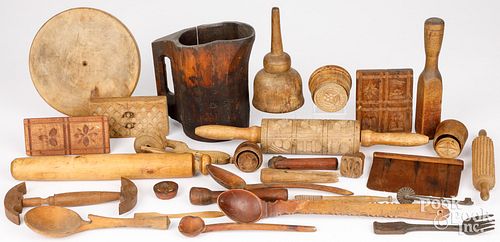 GROUP OF WOODENWARE, 19TH/20TH C.Group