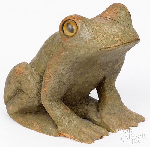 CARVED AND PAINTED FROG CA 1900  2fb209a