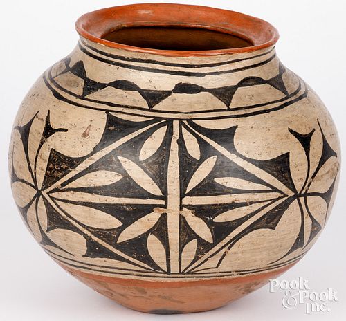 TESUQUE PUEBLO POTTERY BOWL, EARLY 20TH