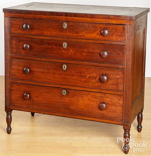 PENNSYLVANIA SHERATON MAHOGANY CHEST