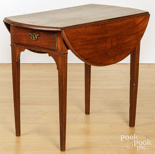 GEORGE III MAHOGANY PEMBROKE TABLE  2fb239f