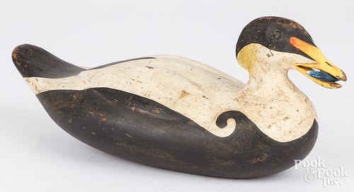CARVED AND PAINTED EIDER DUCK DECOYCarved 2fb241b