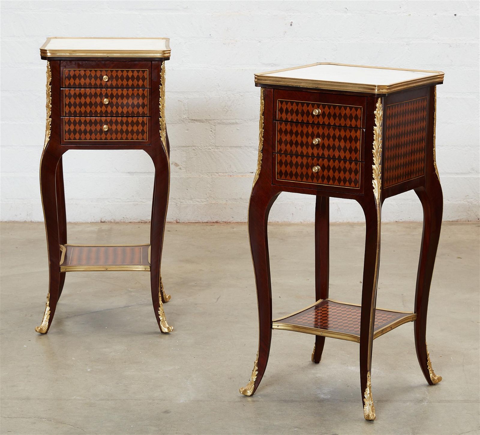 A PAIR OF LOUIS XV STYLE PARQUETRY 2fb26c0