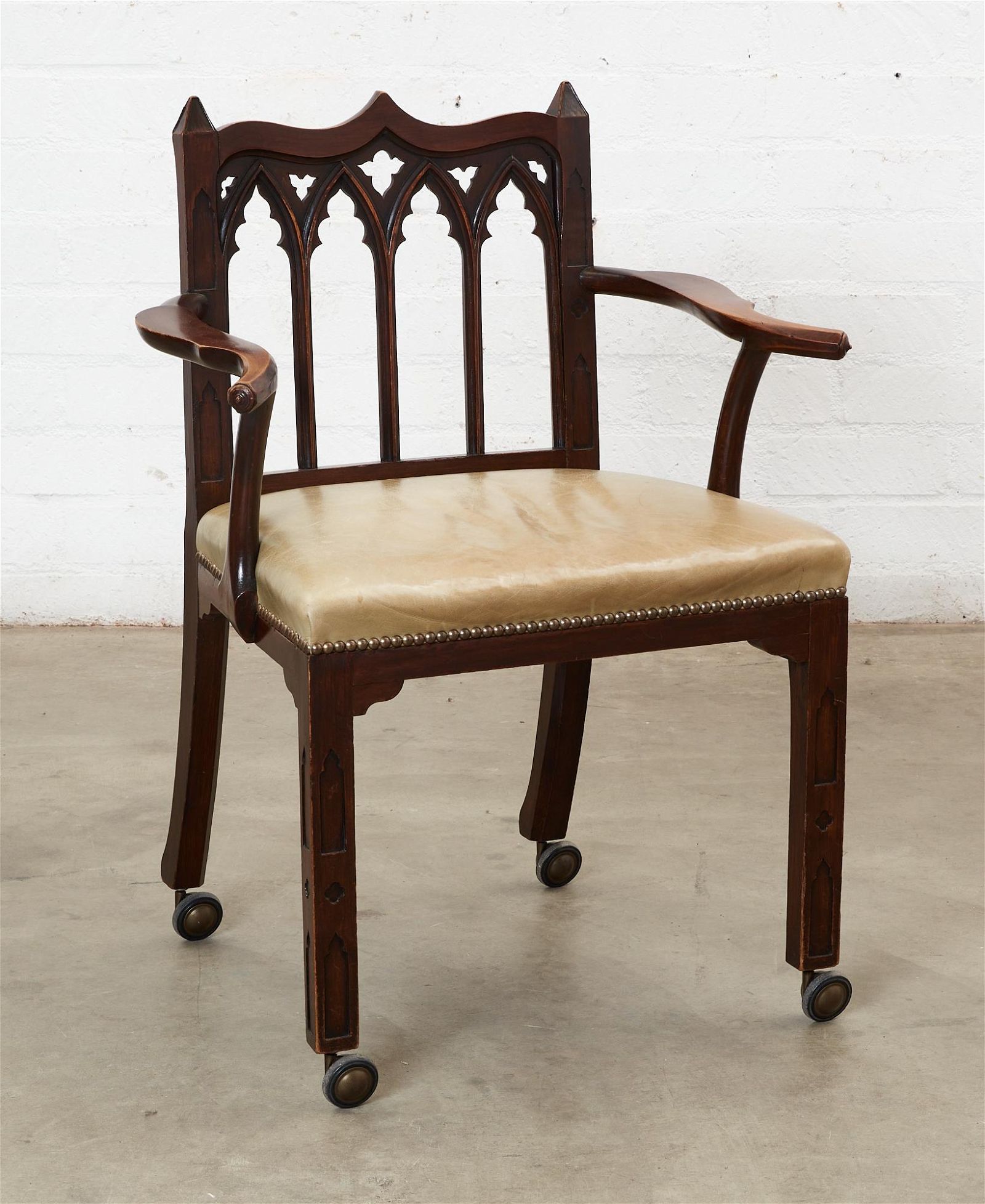 A GEORGE III STYLE GOTHICK MAHOGANY 2fb27d7