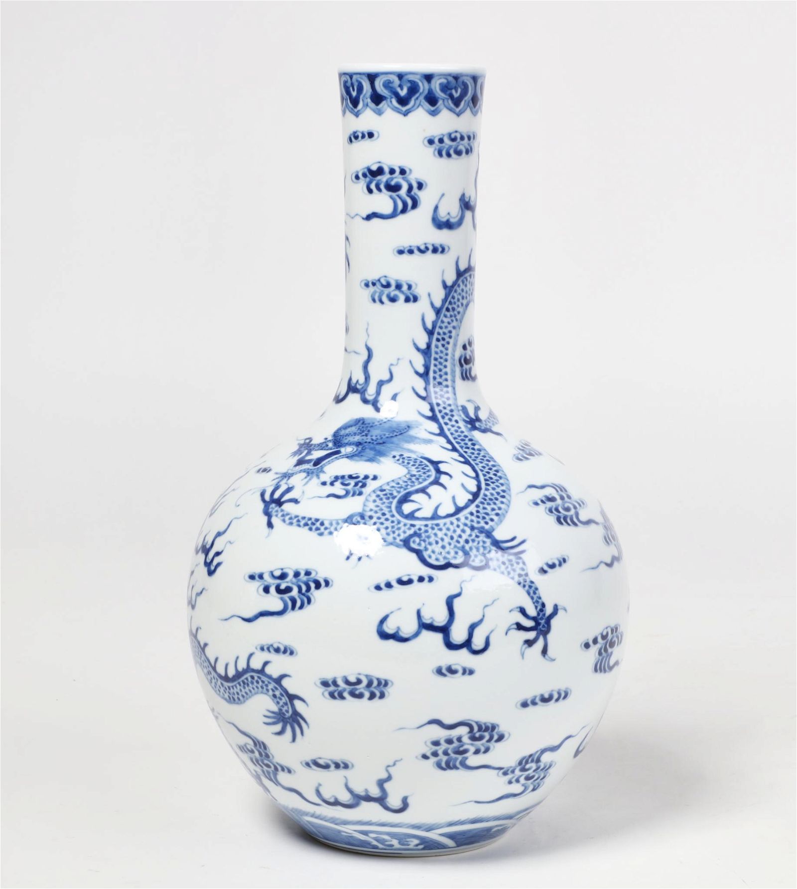 A CHINESE BLUE WHITE PORCELAIN 2fb2986