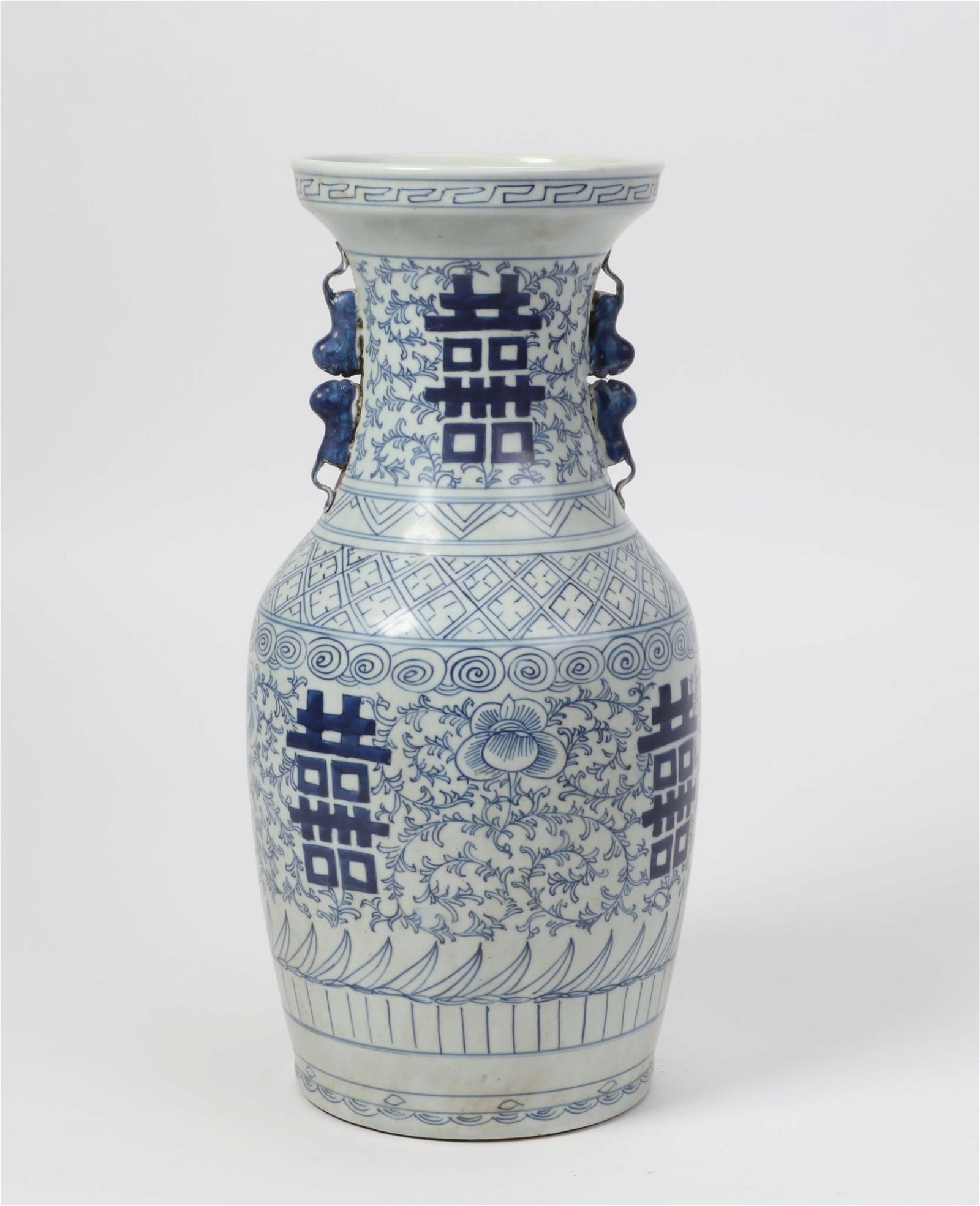 A CHINESE PORCELAIN BLUE AND WHITE 2fb29d7