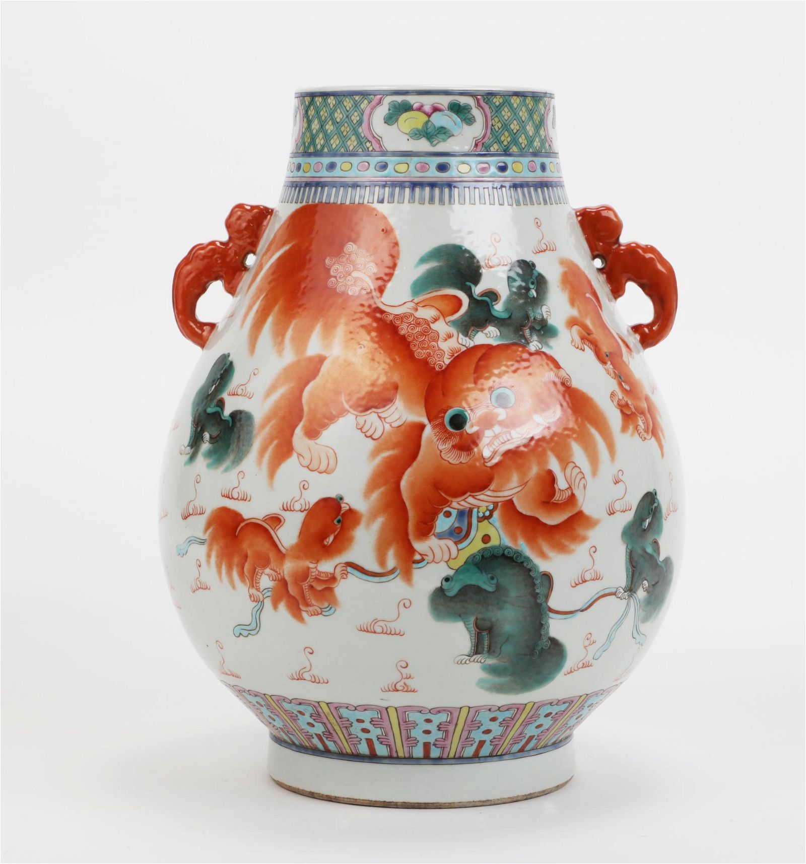 A CHINESE PORCELAIN POLYCHROME 2fb2a2c