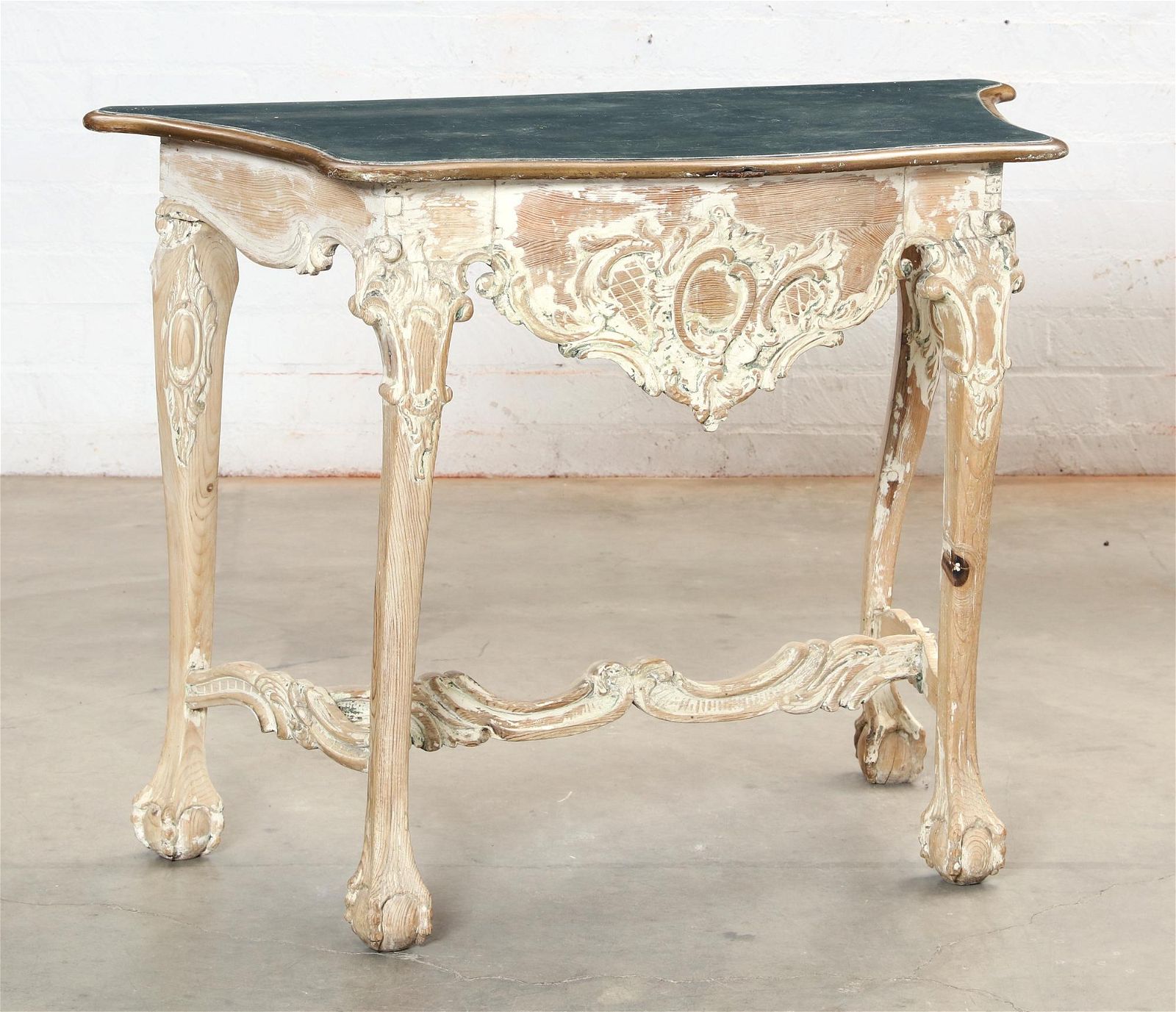 A ROCOCO STYLE CONSOLE TABLEA Continental 2fb2a5f