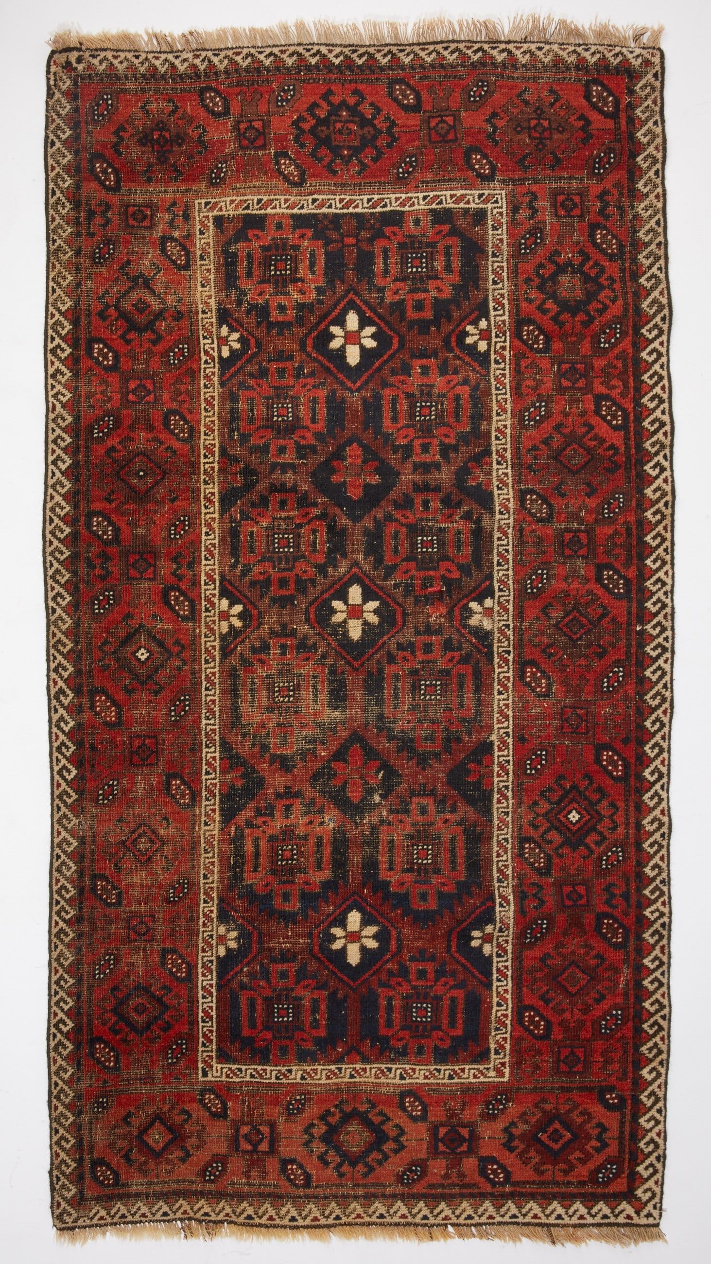 A PERSIAN CARPETA Persian carpetapproximately 2fb2ab9