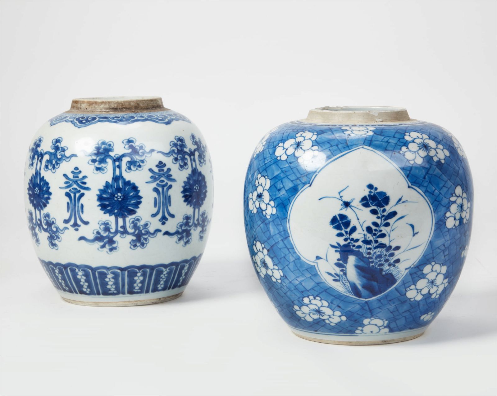 TWO CHINESE BLUE AND WHITE GINGER 2fb2b32