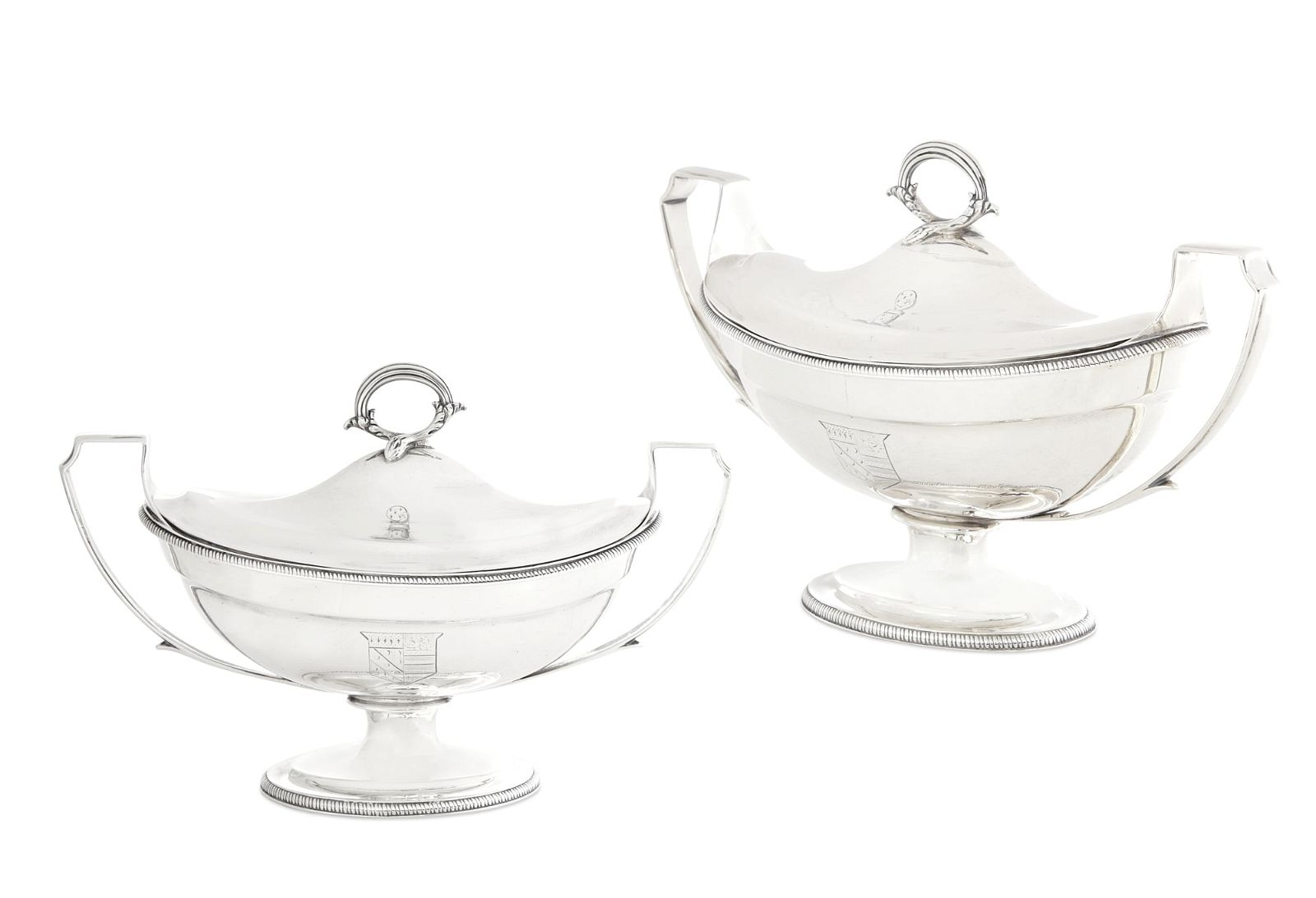 A PAIR OF GEORGE III SILVER SAUCE 2fb2bf7