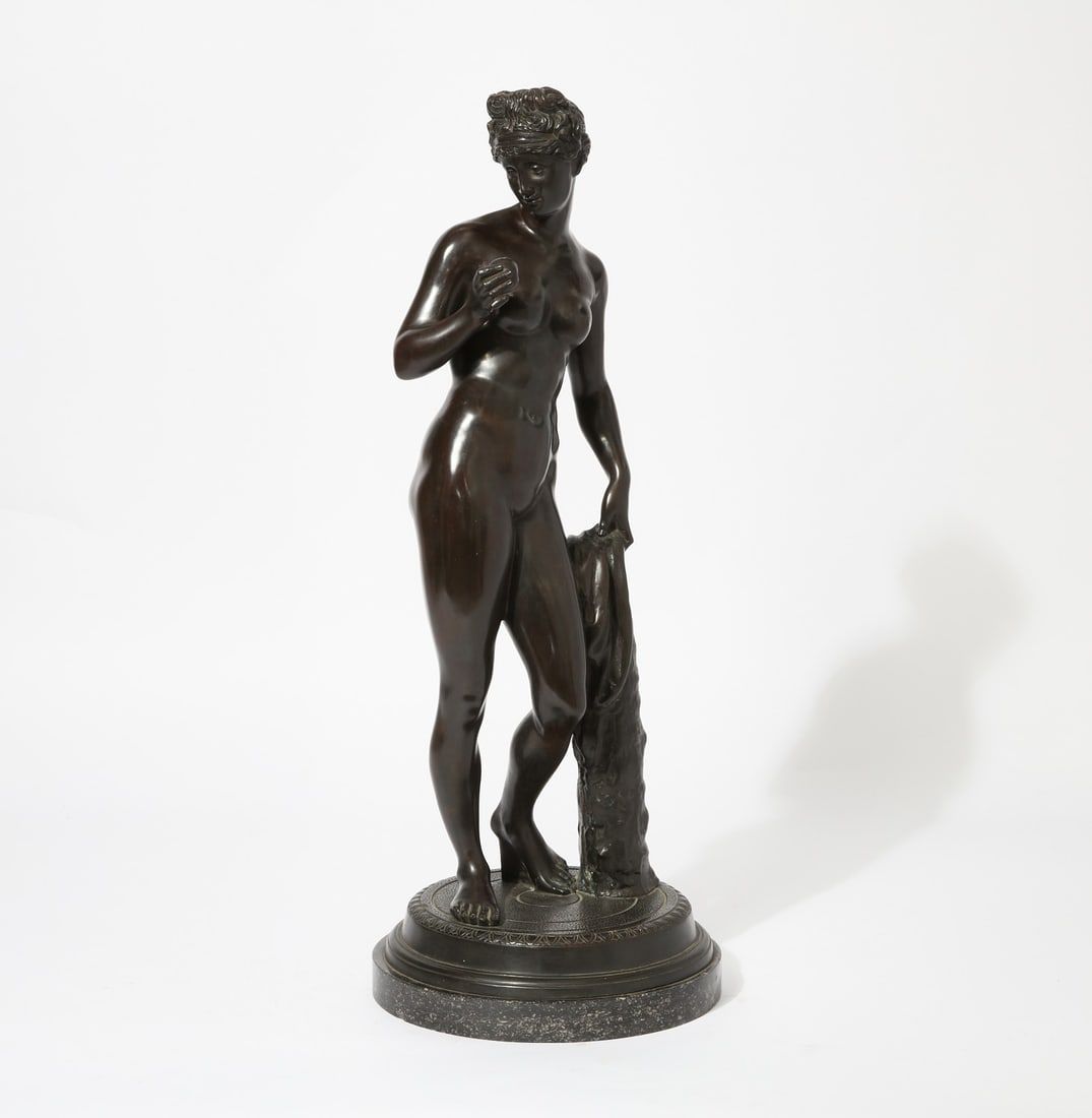 AN ITALIAN BRONZE MODEL OF VENUS, AFTER