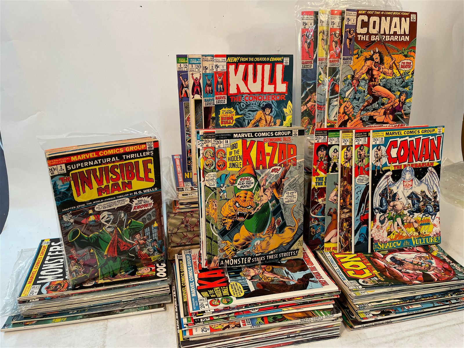 AN EXTENSIVE COLLECTION OF 1970S COMIC