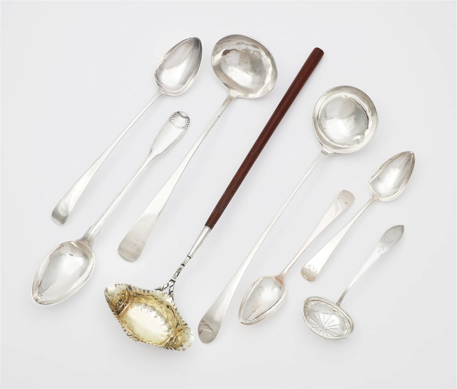 EIGHT INTERNATIONAL SILVER SERVING FLATWARESAn