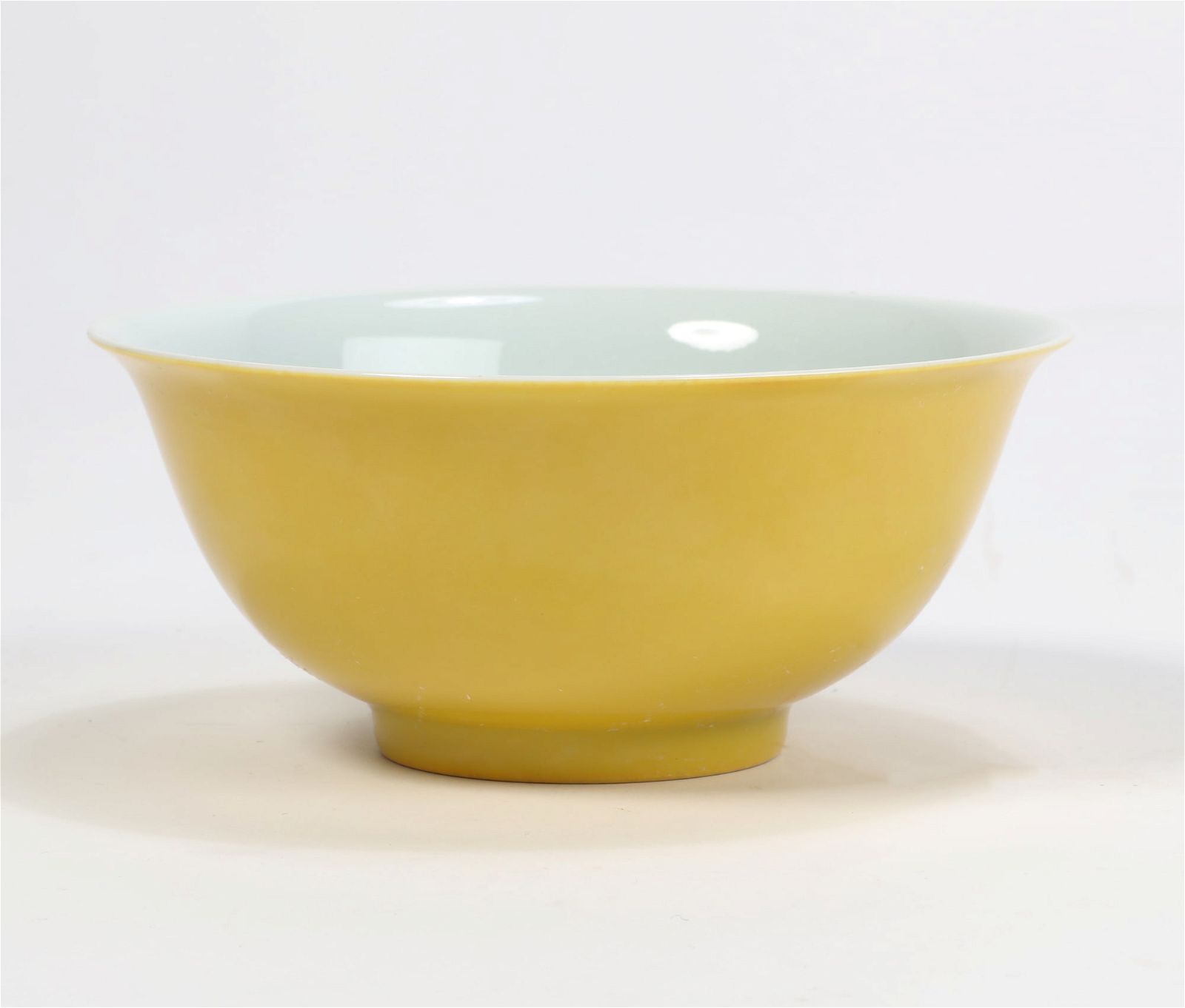 A CHINESE YELLOW GLAZED PORCELAIN 2fb2f4a