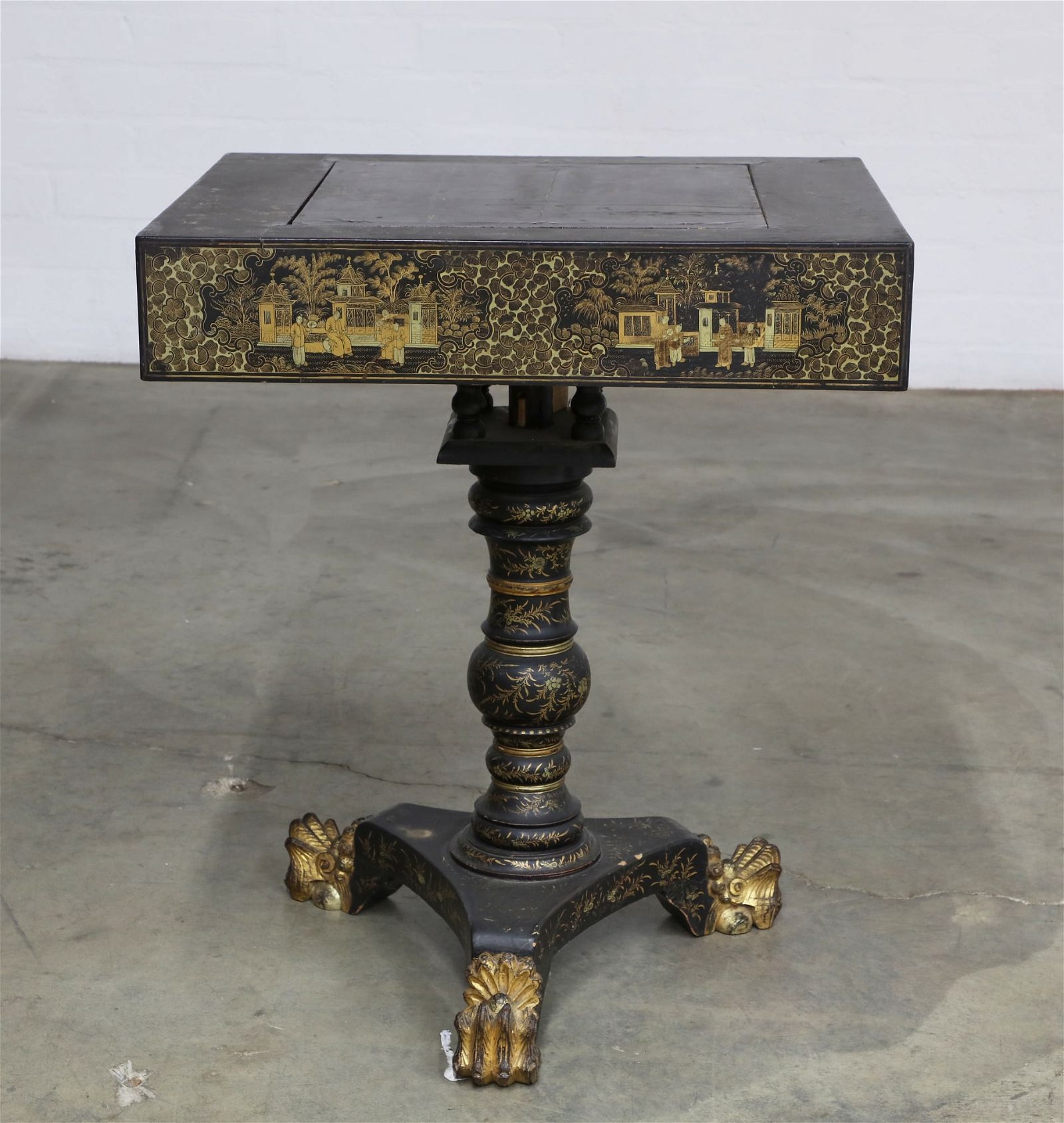 A CHINESE EXPORT LACQUERED GAMES 2fb2fa0